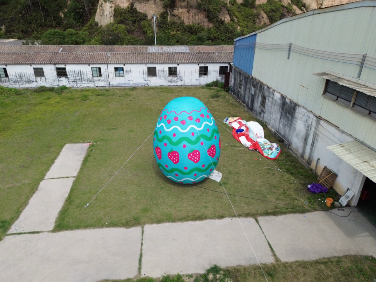 Halloween party decoration inflatable Easter eggs