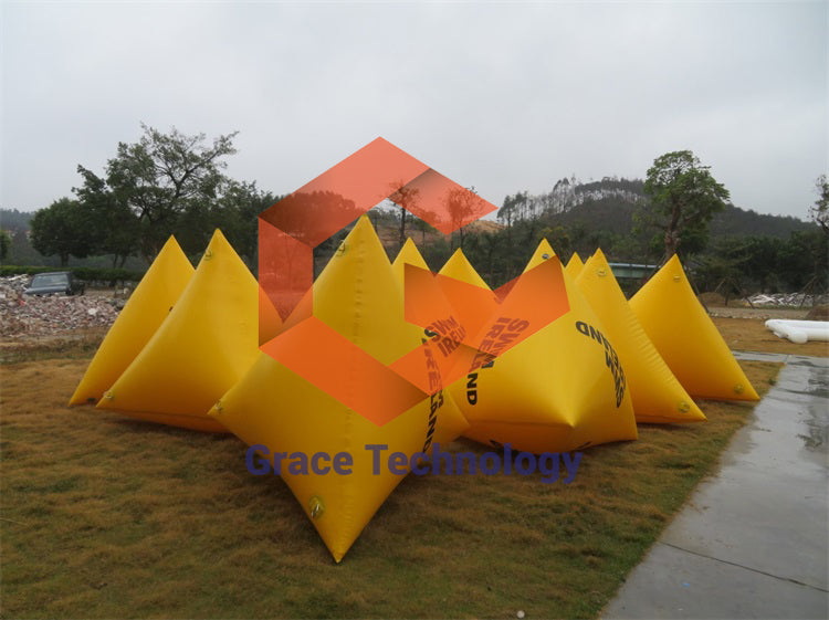 Inflatable pyramid Ultra Swim Race Mark Buoys