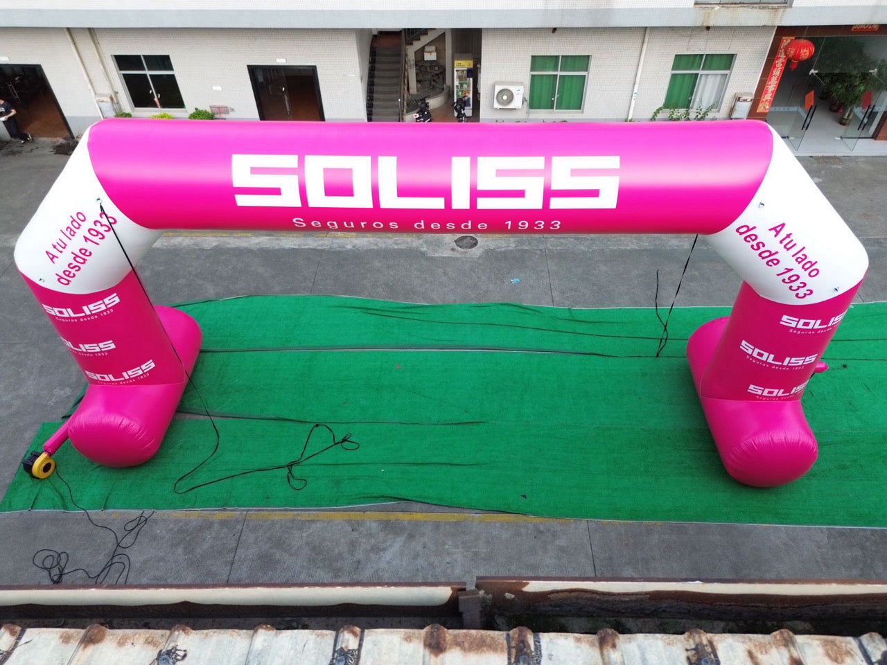 Event specific inflatable arch