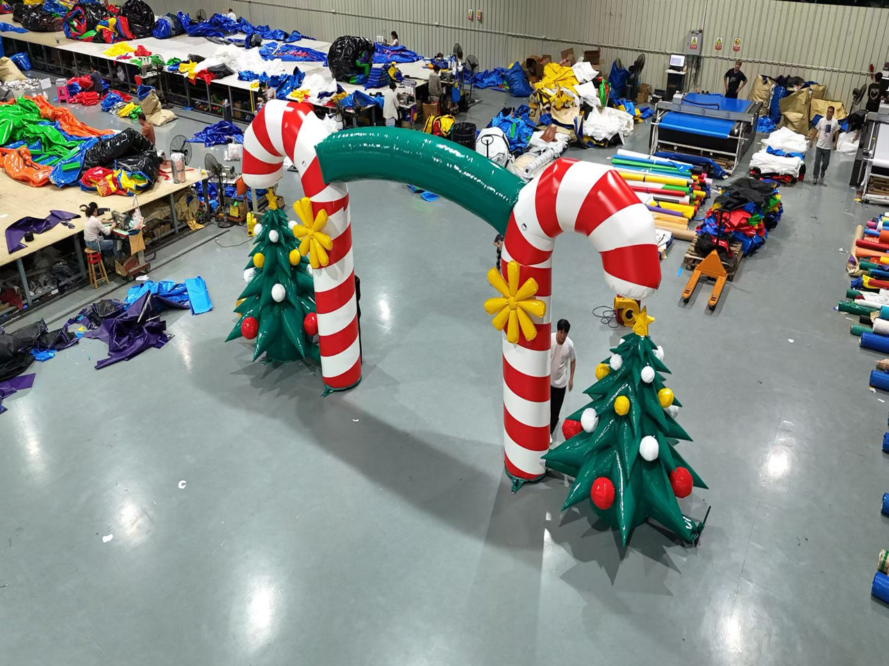 Inflatable Christmas arch festive decoration