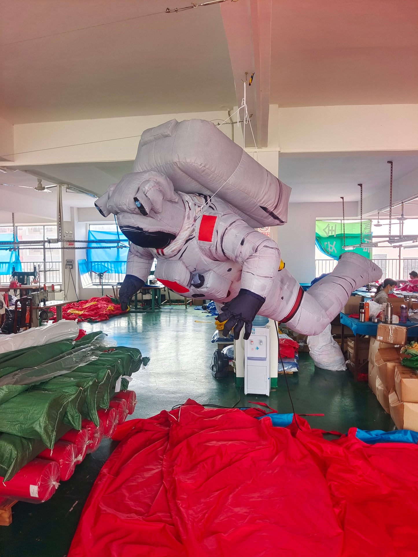 Inflatable Astronaut Replica Decoration