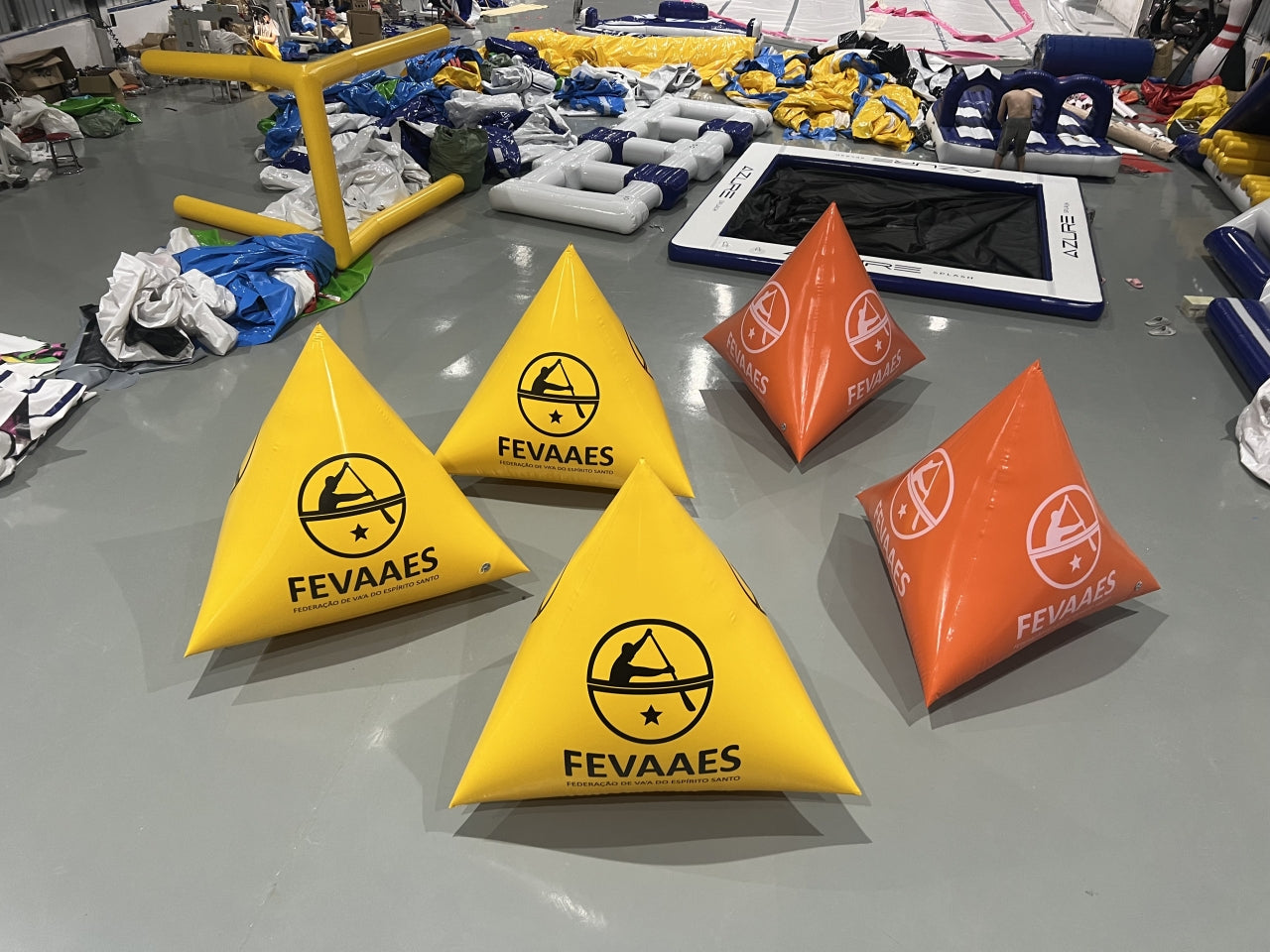 Pyramid Shape Inflatable Racing Marker Buoys For Paddle Surfing 2m Size