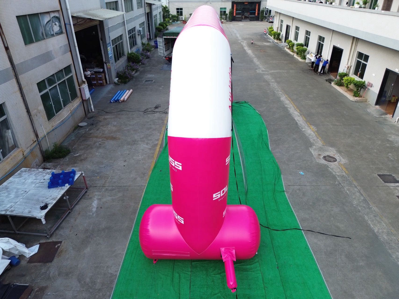 Event specific inflatable arch