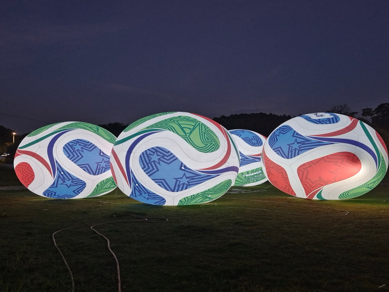 LED inflatable floating ball