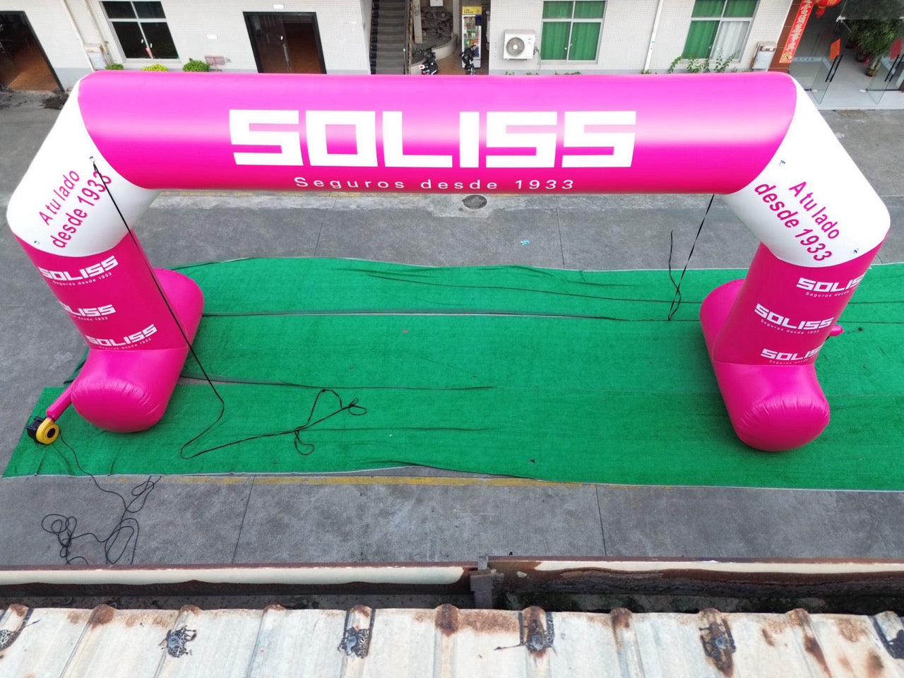 Event specific inflatable arch