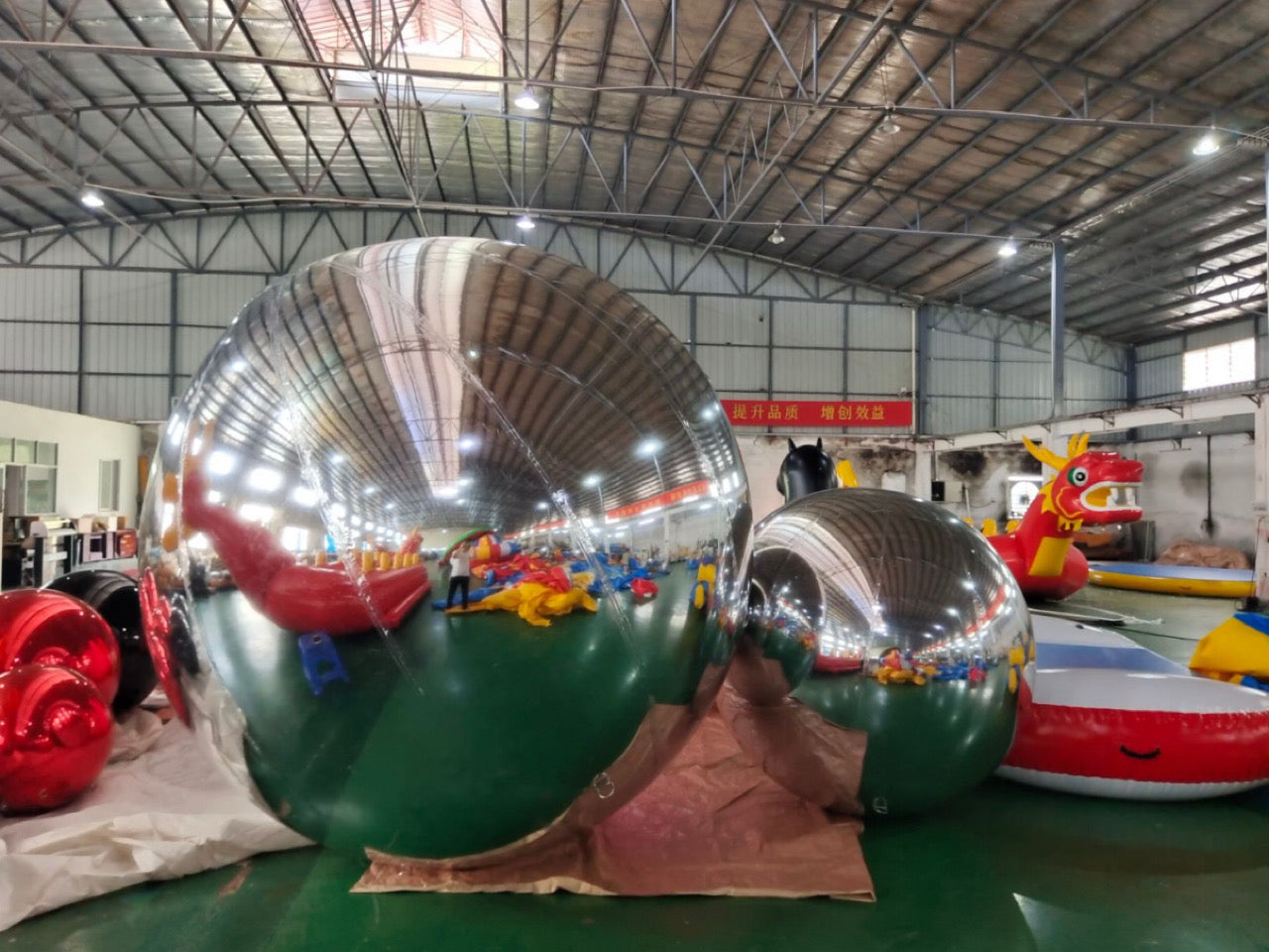 SILVER Inflatable Mirror Surface Balloon